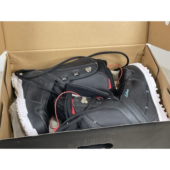 dc women snowboard boots KARMA size 6 One Time Use - Picture 1 of 8